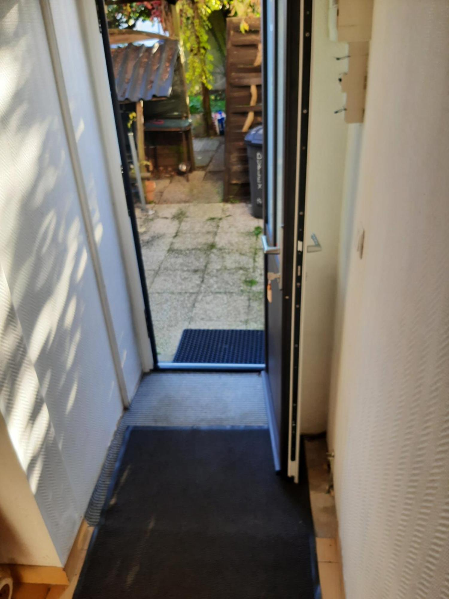 Duplex14H 1Er Etage Jardinet 1 Parking Ou Studio14B Rdc Terrasse Sans Parking La Rochelle  Exterior photo