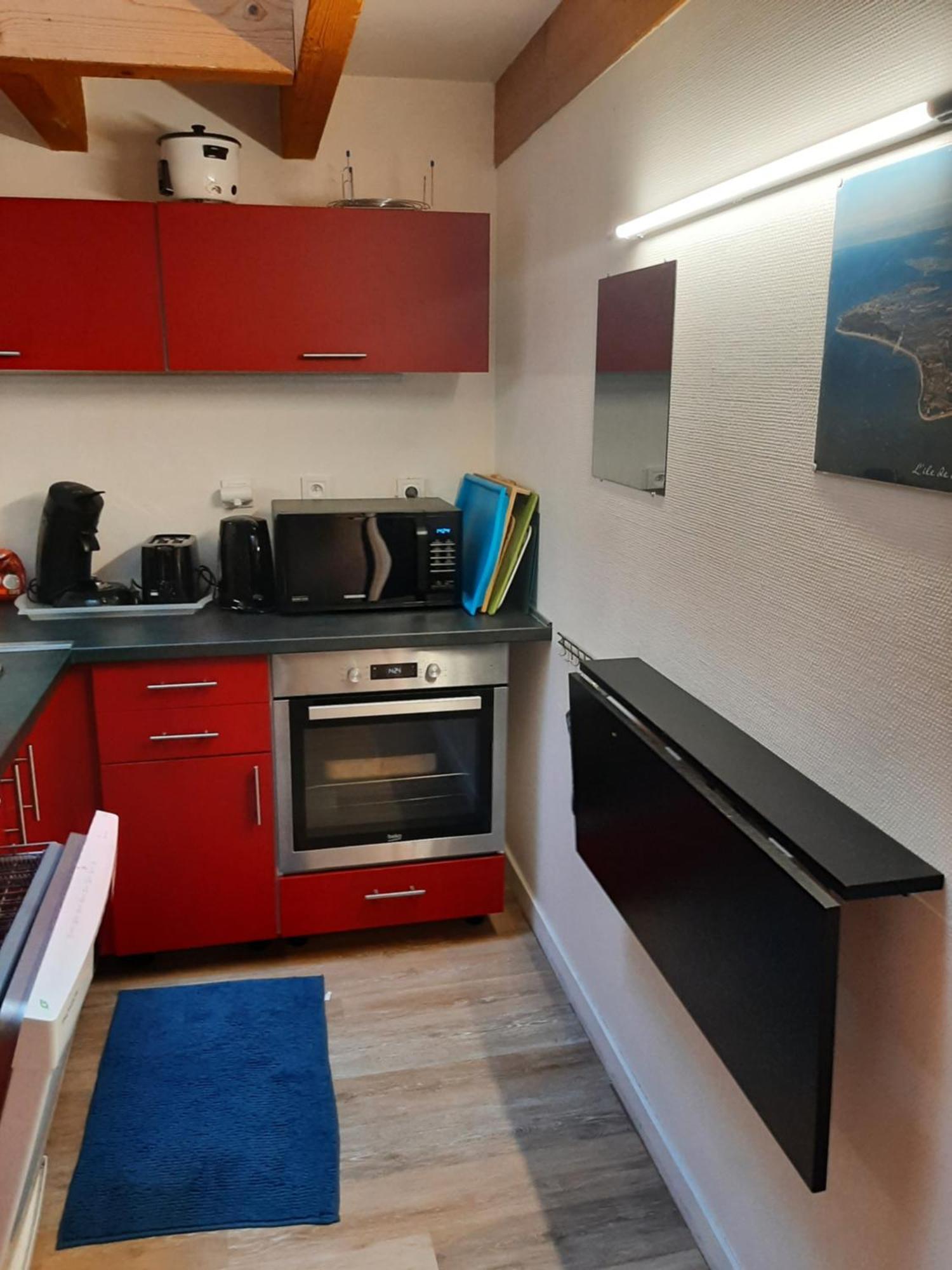 Duplex14H 1Er Etage Jardinet 1 Parking Ou Studio14B Rdc Terrasse Sans Parking La Rochelle  Exterior photo